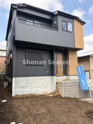 【外観】 | 当社にて現地販売会スタート！
小田急「善行」駅まで徒歩8分の好立地。複数路線が走る「藤沢」駅まで直通アクセス◎