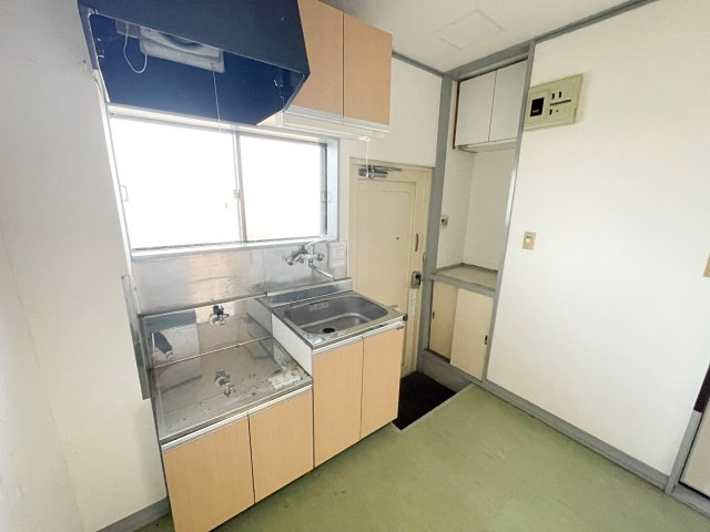 想定年間賃料397.5万　想定利回り40.15％のキッチン