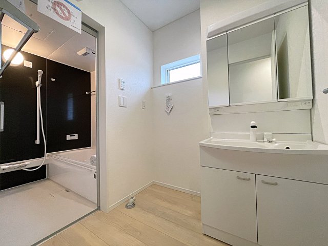 新築戸建・新築建売　会津若松市館馬町第4　小金井小・第四中の独立洗面台