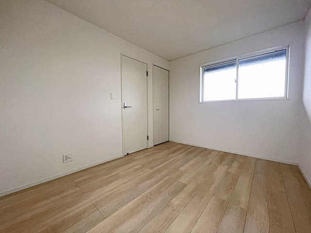 新築戸建・新築建売　会津若松市館馬町第4　小金井小・第四中の洋室