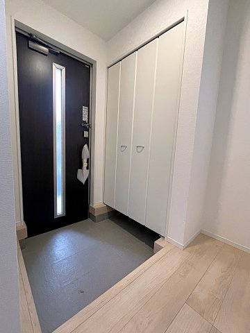 新築戸建・新築建売　会津若松市館馬町第4　小金井小・第四中の玄関