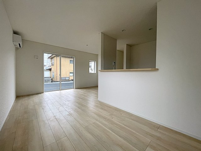 新築戸建・新築建売　会津若松市館馬町第4　小金井小・第四中の居間・リビング