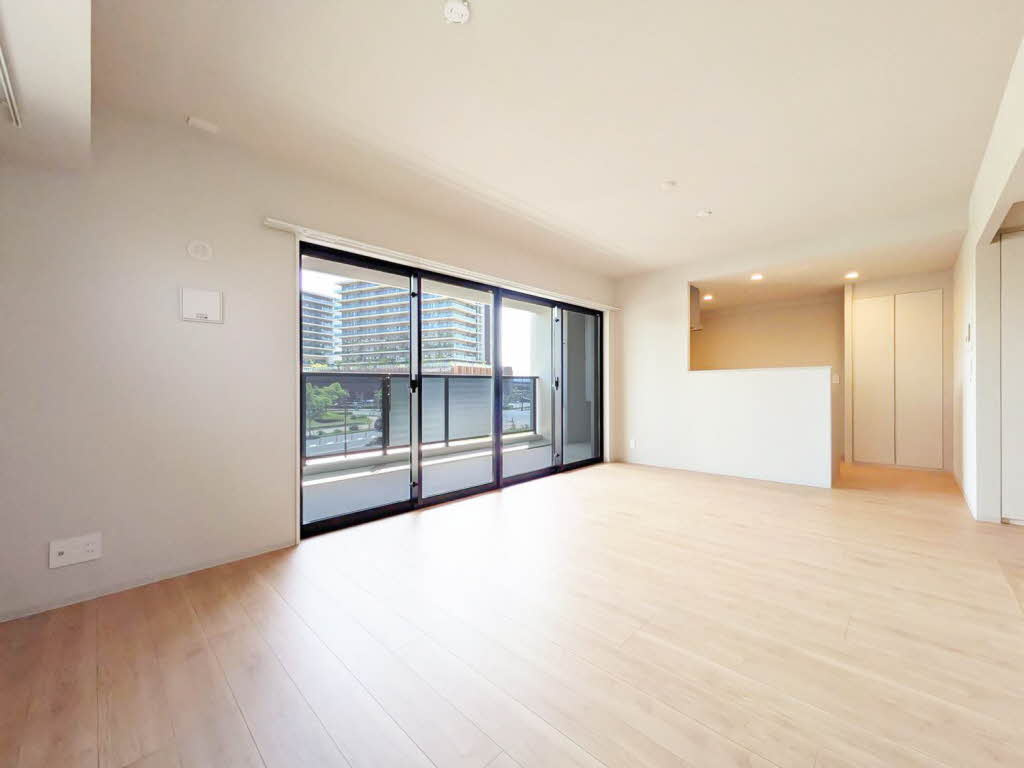 福岡市東区香椎照葉４丁目の賃貸マンションの居間・リビング