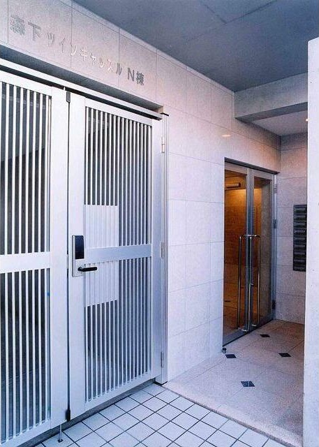 森下ツインキャッスルＮ棟のエントランス