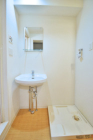 森下ツインキャッスルＮ棟の洗面所|同建物別部屋参考写真