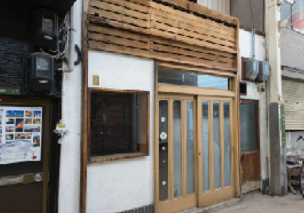 大阪市北区黒崎町の店舗の外観