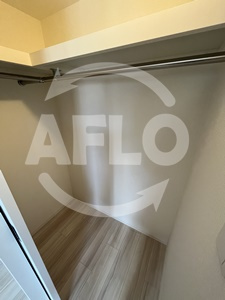 LUMINOUS放出の収納|LUMINOUS放出　クローゼット