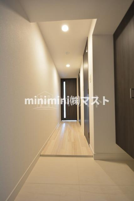 エスレジデンス日本橋Qualierの玄関