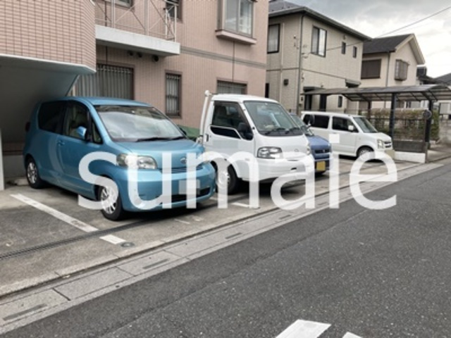 ウィンベルコーラス大宮日進の駐車場|敷地内駐車場。（要確認）