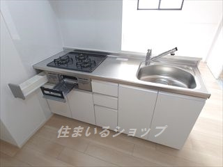 安芸高田市吉田町常友のアパートのキッチン|浄水器一体型シャワー水栓