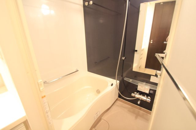 湯船に浸かってゆっくりしてください！