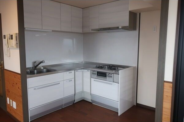 グローリアス西尾桜町　　刈谷市近郊の賃貸はクラスホーム刈谷店のキッチン