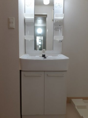 トレフル　Ｅの洗面所