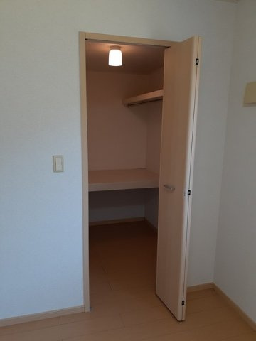 トレフル　Ｅの収納