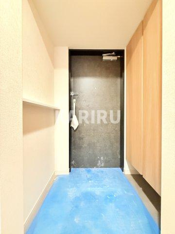 スプランディッド本町グランの玄関