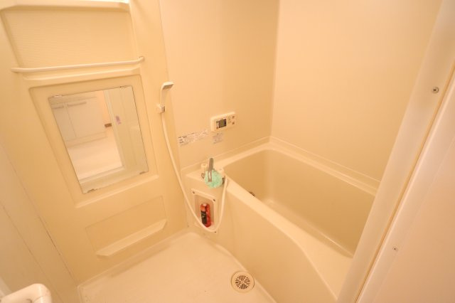 サンロイヤルＩの浴室