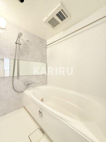 スプランディッド本町グランの浴室