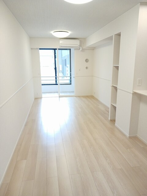 シャルフ　赤江　Ⅲの居間・リビング|居室・リビング