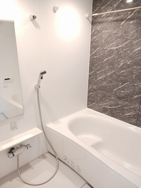 シャルフ　赤江　Ⅲの浴室|バス