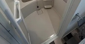 オーロ金町のシャワールーム