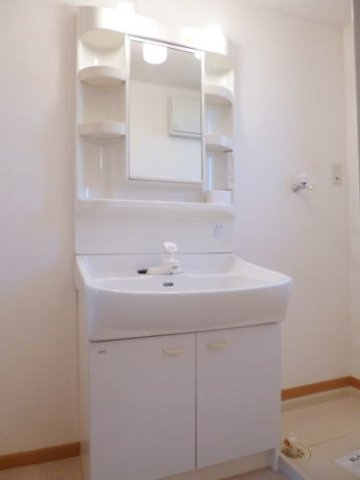 リス・カルティエの洗面所