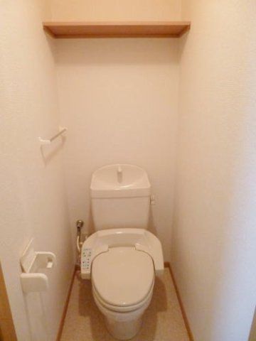 リス・カルティエのトイレ