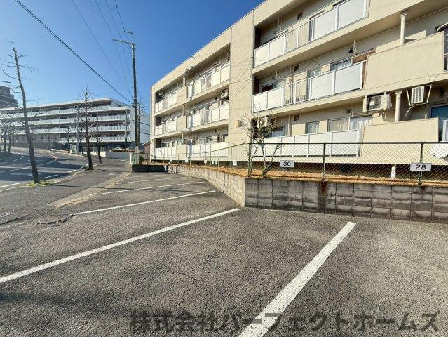 【駐車場】の画像