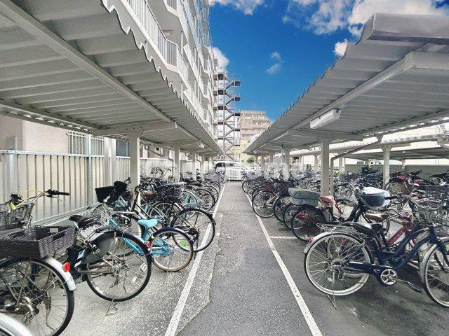 ヴェラハイツ葛西の駐輪場|【自転車置き場】最新の空き状況や費用などの詳細は担当スタッフまでお問い合わせください。