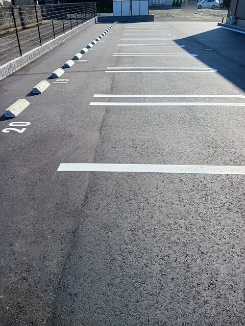 シャルフ　赤江　Ⅱの駐車場|駐車場