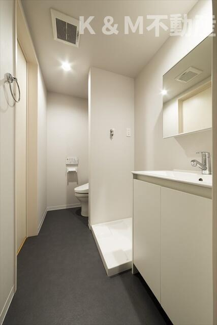 Ｓｕｍｍｅｒ　Ｃｌｕｂ　柏のトイレ|落ち着いたロビーです