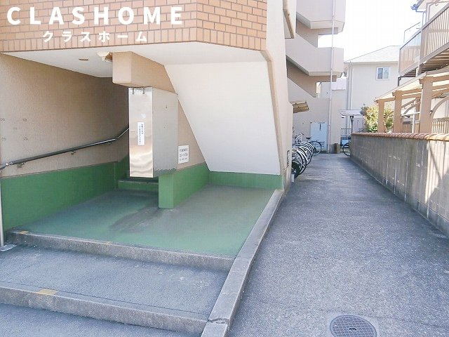 エシール共和　　刈谷市近郊の賃貸ならクラスホーム刈谷店のエントランス