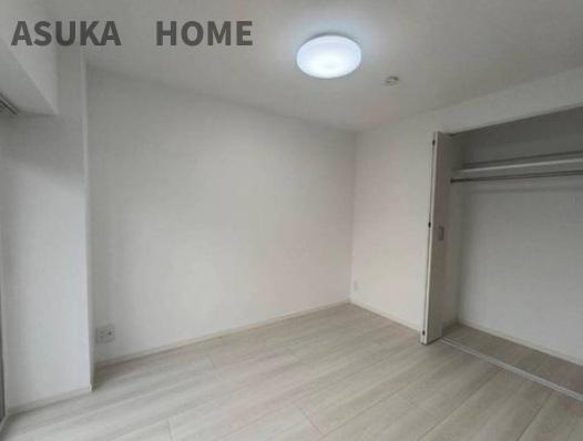 三ツ沢ハイタウン一号棟の洋室|家族一人ひとりの大切なプライベート空間の居室です。