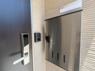 【外観】 | 仮）四日市市赤堀新築アパート | 宅配ボックス（イメージ）