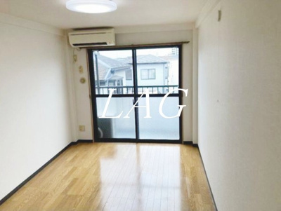 【居間・リビング】 | 新都心プラザＡ | 洋室のお部屋です。