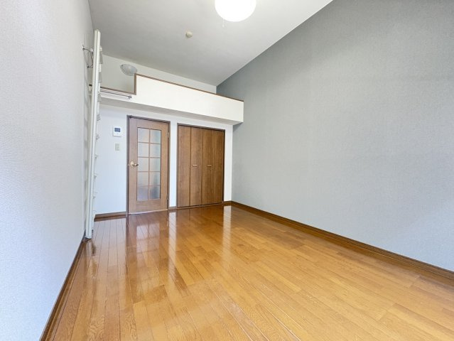 【寝室】ウエストキャッスル河原町