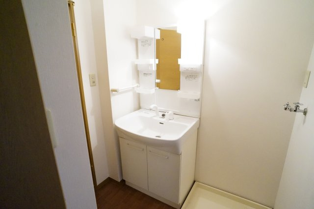 グランシャリオの洗面所