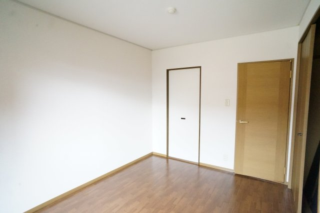 グランシャリオの洋室