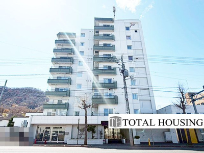 【外観】 | フローラル南27条 | 流行に左右されず、将来にわたって価値が継続する「上質」な佇まい。親しみやすさが暮らしを豊かにしてくれる住空間です。