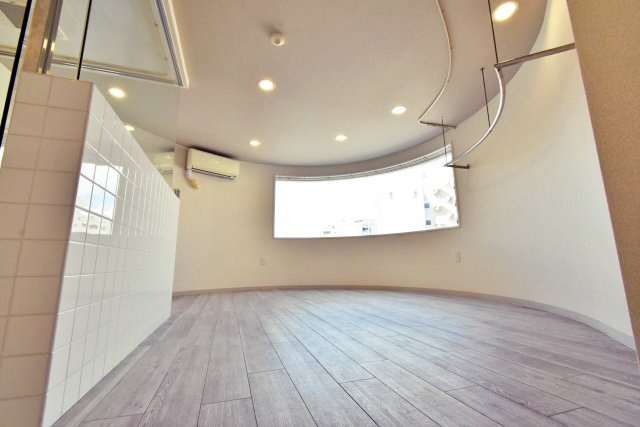 ゼウスアルファの居間・リビング