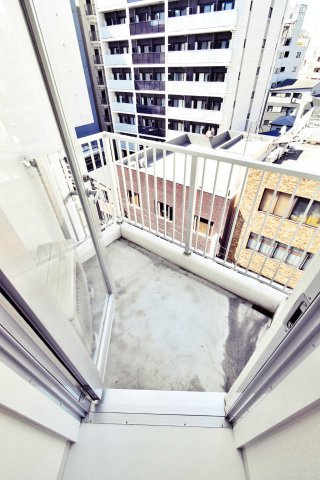 ゼウスアルファのバルコニー