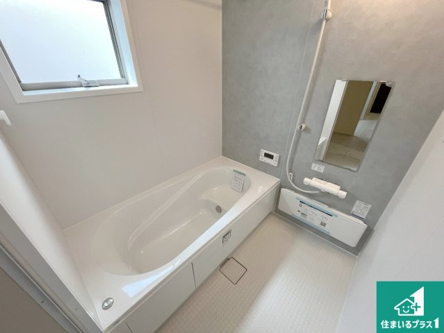 姫路市田寺　第4期　新築一戸建ての前面道路含む現地写真|周辺は落ち着いた街並みの住宅地！子育てがしやすい住環境です！まだ未完成ですが、現地でしかわからない事もございます。是非一度ご覧ください。