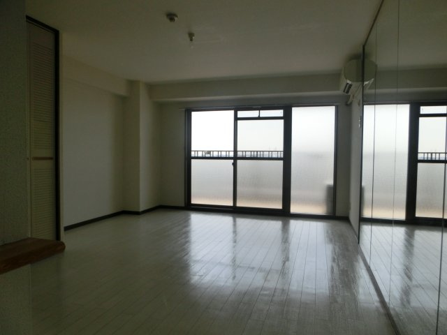 スターマンションの洋室