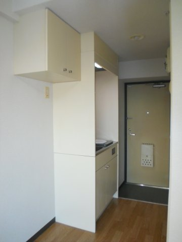 スカイコート下高井戸の玄関|収納もある玄関です