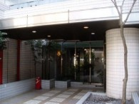 スカイコート下高井戸のエントランス|毎日通るエントランスはこのようになっています