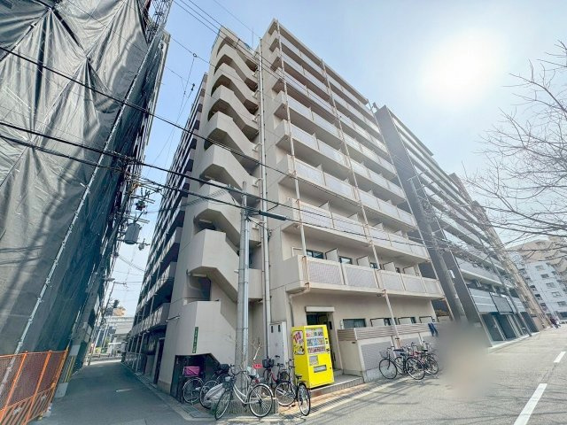 クレハタワーズ東中島の外観