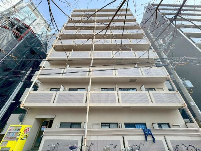 クレハタワーズ東中島の外観