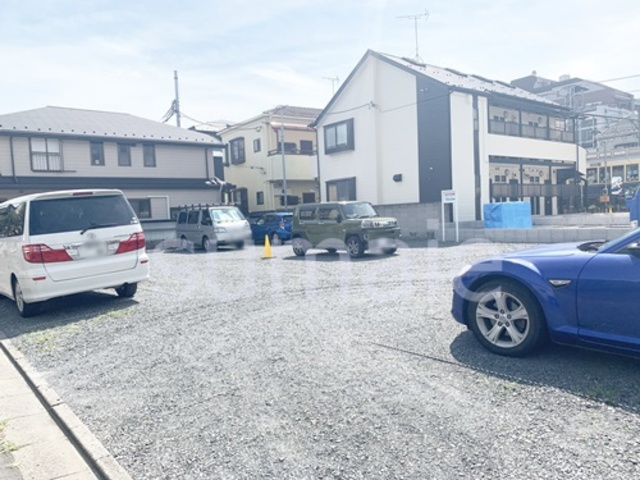 パレーシャル鈴木の駐車場|駐車場もございます♪