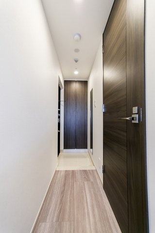 ミリアレジデンス新宿御苑の玄関|※写真は同タイプ住戸です。