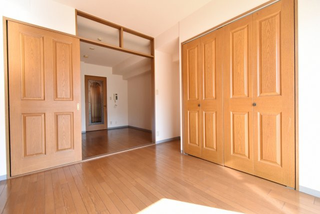 ルックヒルズの洋室