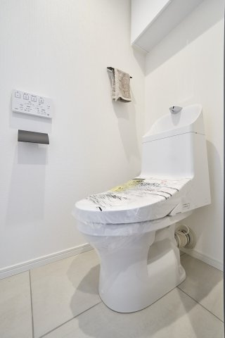 アデニウム大森山王のトイレ|アデニウム大森山王：ウォシュレット機能付きトイレです！